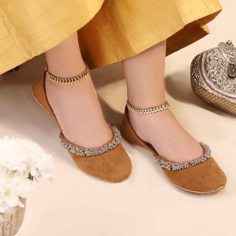 “Beaded Halo Camel Brown simple plain Khussa shoes for women, camel brown leather, ethnic footwear Pakistan”