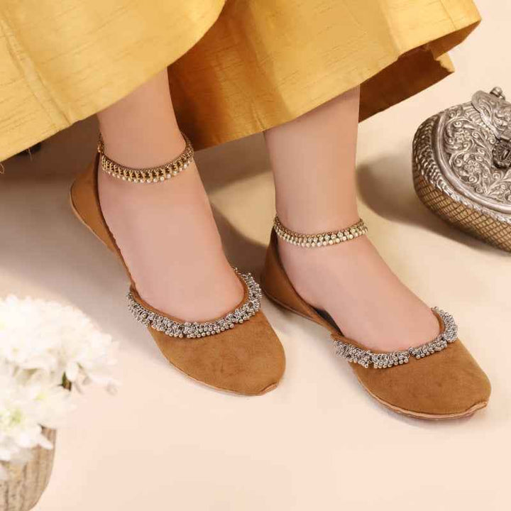 “Beaded Halo Camel Brown simple plain Khussa shoes for women, camel brown leather, ethnic footwear Pakistan”