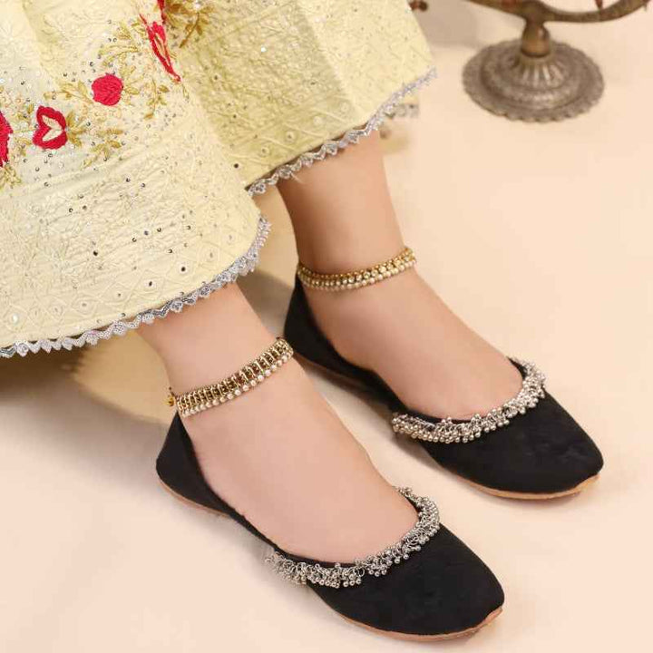 “Top view of Beaded Halo Black simple Khussa shoes for women, lightweight ethnic footwear Pakistan”