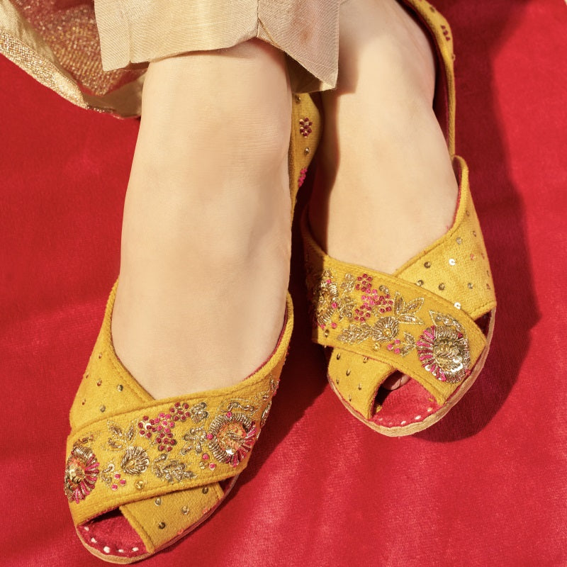 yellow Peshawari khussa online Pakistan