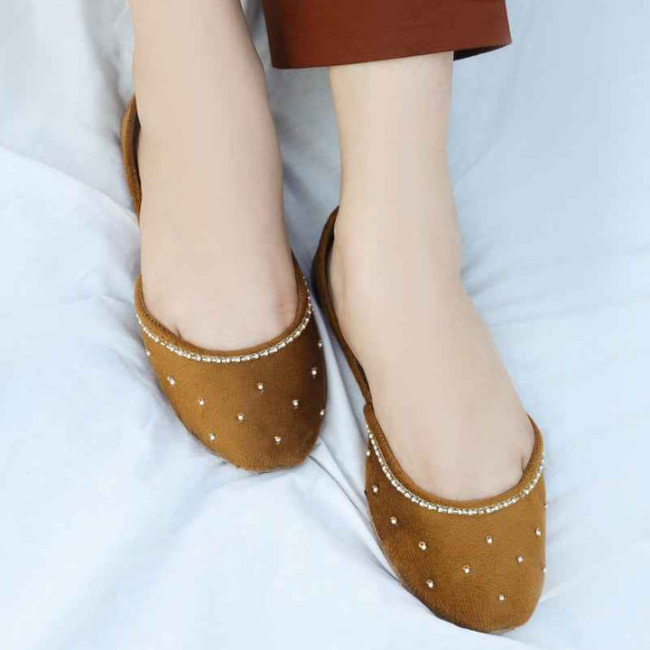 Mitti Kids Khussa shoes for girls, white color, traditional khussa online in Pakistan