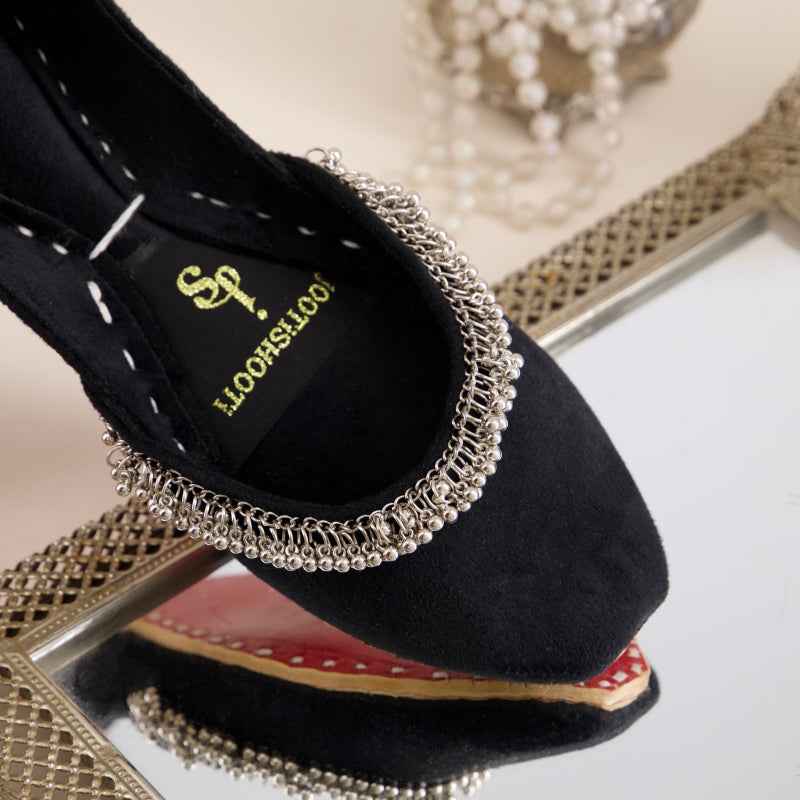 “Side view of Beaded Halo Black plain Khussa shoes showing minimal design and comfort for women”